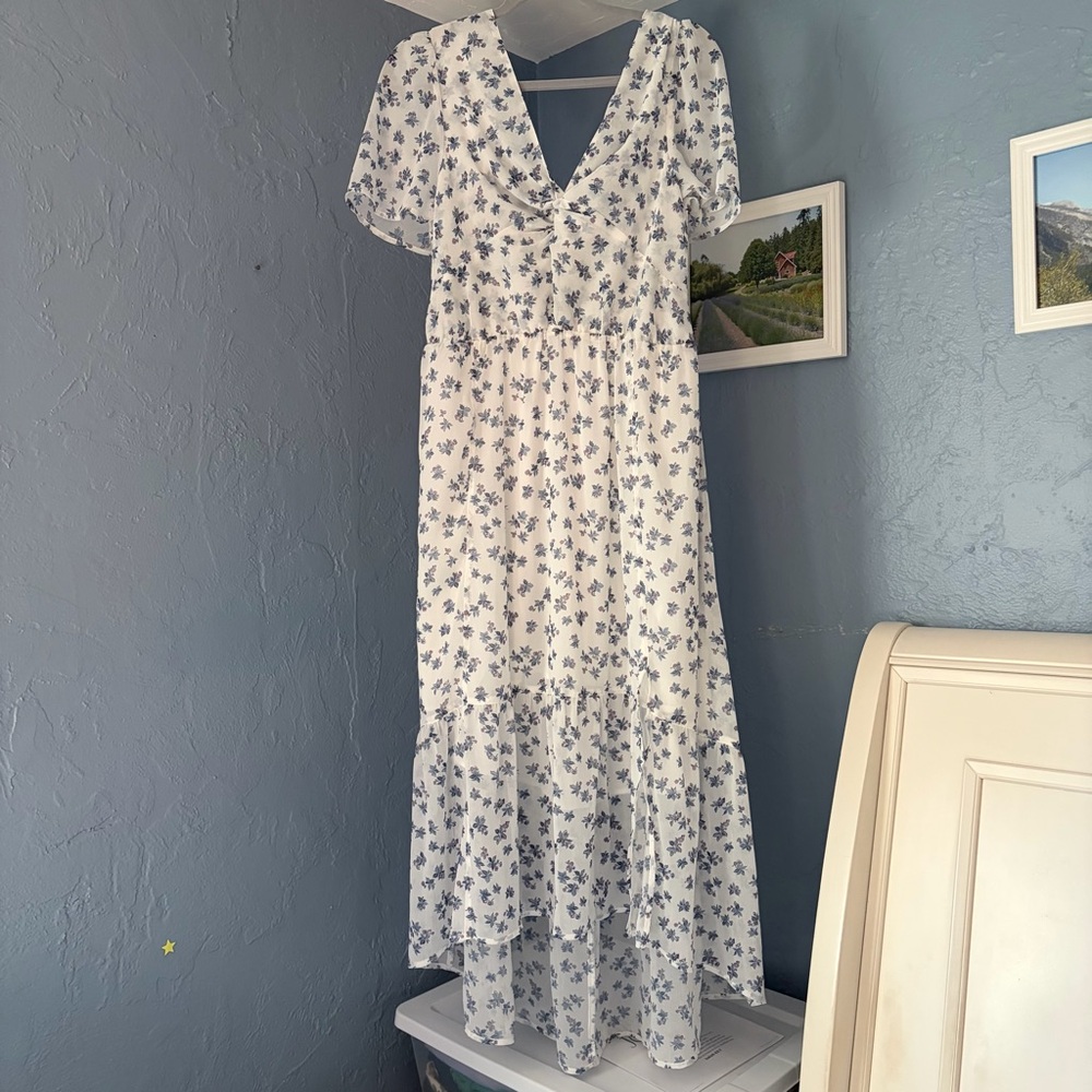 3 for $25! Flag & Anthem Floral asymmetrical‎ short sleeve maxi dress, L